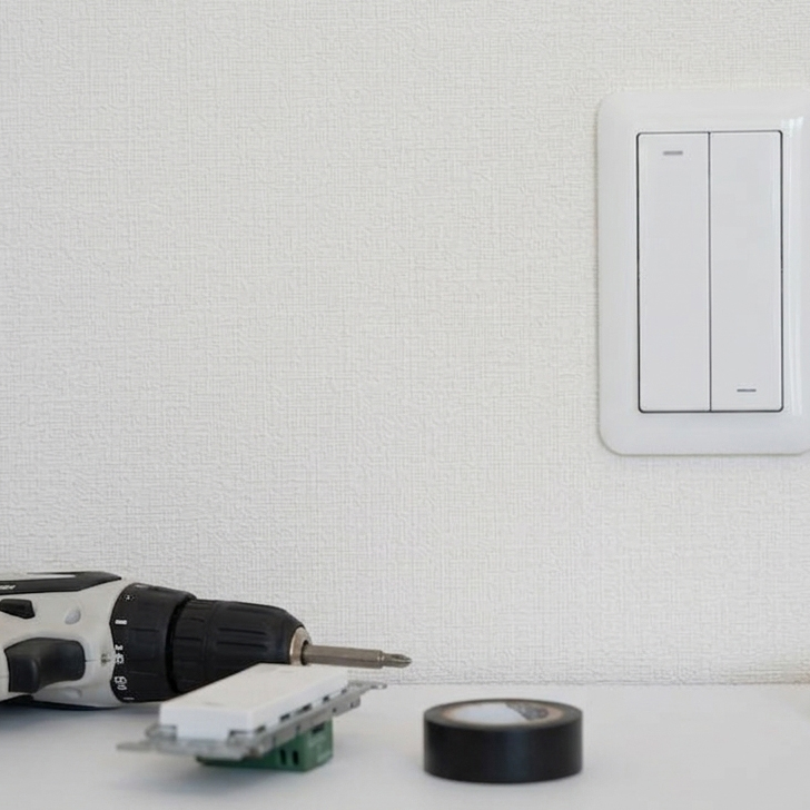 たかがカバー、されど配線。プロが教えるスイッチ交換時に潜む火災のリスクと点検の重要性|スイッチカバー交換電気工事｜神奈川県川崎市幸区